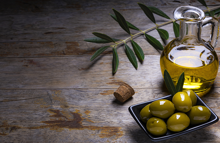 مشروع إنتاج زيت الزيتون من مزارع الزيتون